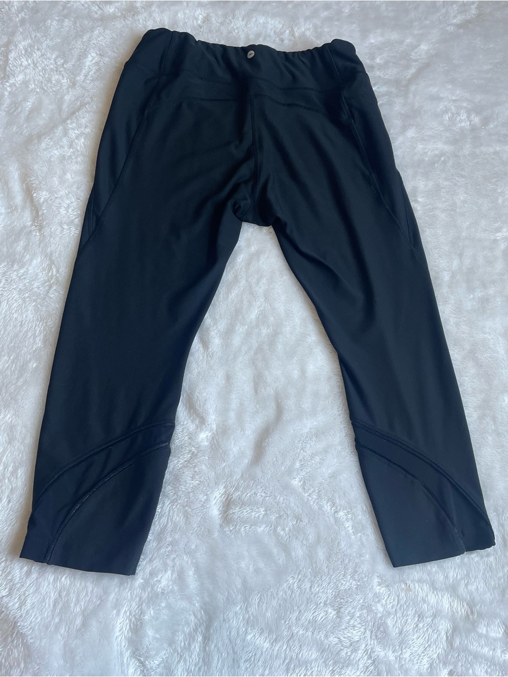 Avia Women’s Black Performance Athletic Leggings - Cropped style - Picture 3 of 5